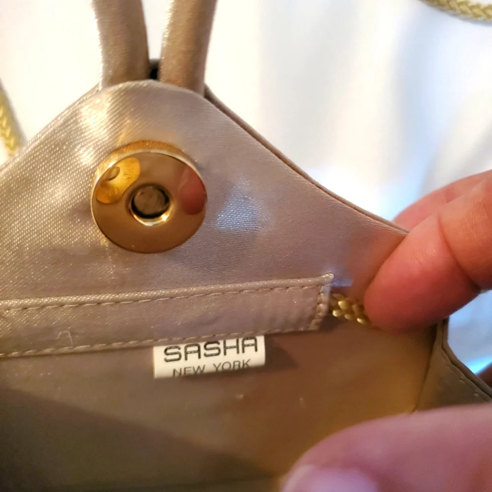 SASHA NEW YORK, Teardrop purse,  Beige, Satin Evening bag. VINTAGE. - Picture 6 of 7